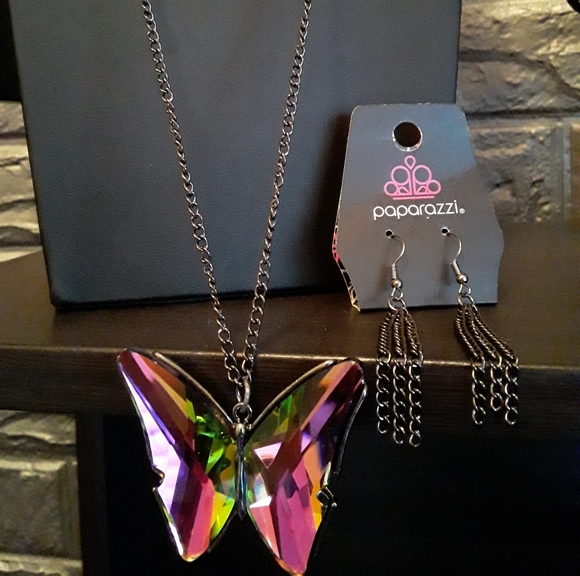 Paparazzi Jewelry - Picture 8 of 11